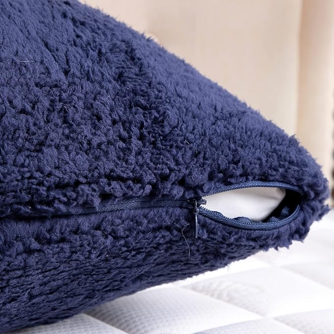 Reafort Ultra Soft Sherpa Pillowcases Pillow Covers Standard Size 20"x26" Pack of 2 with Zipper Closure (Navy, 20”x26” Standard Sham)
