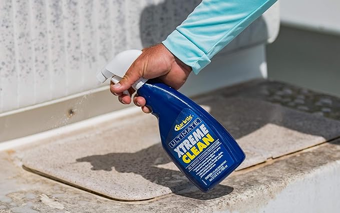 STAR BRITE Ultimate Xtreme Clean - High-Performance All-Surface Cleaner Degreaser, Ideal for Aluminum, Fiberglass, Plastic, Chrome, Stainless, Leather, and Rubber Surfaces