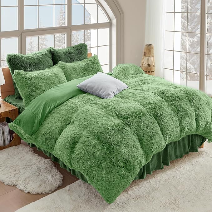 Sasttie 3-Piece Fluffy Duvet Cover King, Ultra Soft Faux Fur and Velvet Dark Green Comforter Cover, Luxury Fuzzy Bedding Sets for Winter Bed, Includes 1 Duvet Cover and 2 Pillowcases, No Comforter