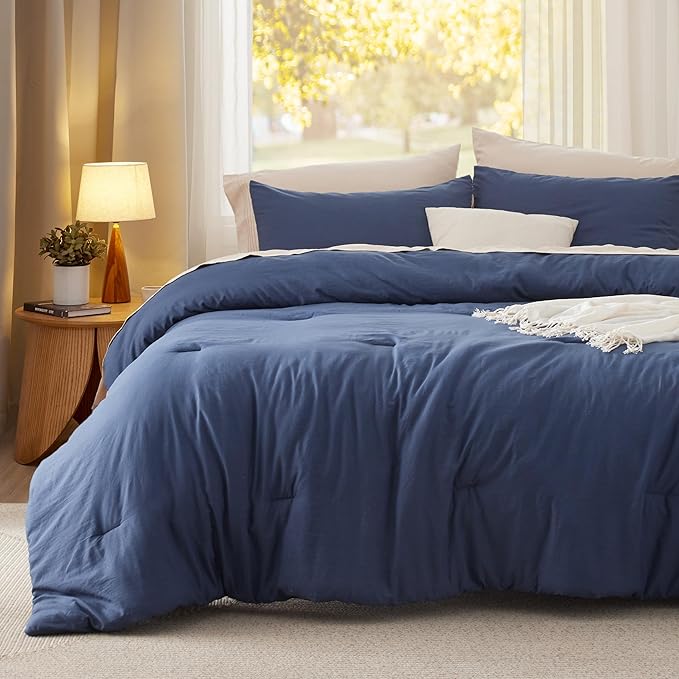 Bedsure Oversized Queen Comforter Set, Navy Soft Prewashed Bed Comforter for All Seasons, 3 Pieces Warm Bedding Sets, 1 Lightweight Comforter (98"x98") and 2 Pillowcases (20"x26")