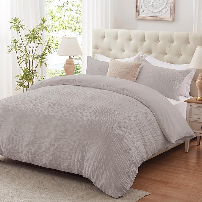 Cozyide Light Grey Duvet Cover Queen, 3 Pieces Bedding Duvet Covers, Soft Breathable Seersucker Duvet Cover Set with Zipper Closure and Corner Ties (1 Duvet Cover 90"x90" + 2 Pillow Shams 20"x26")
