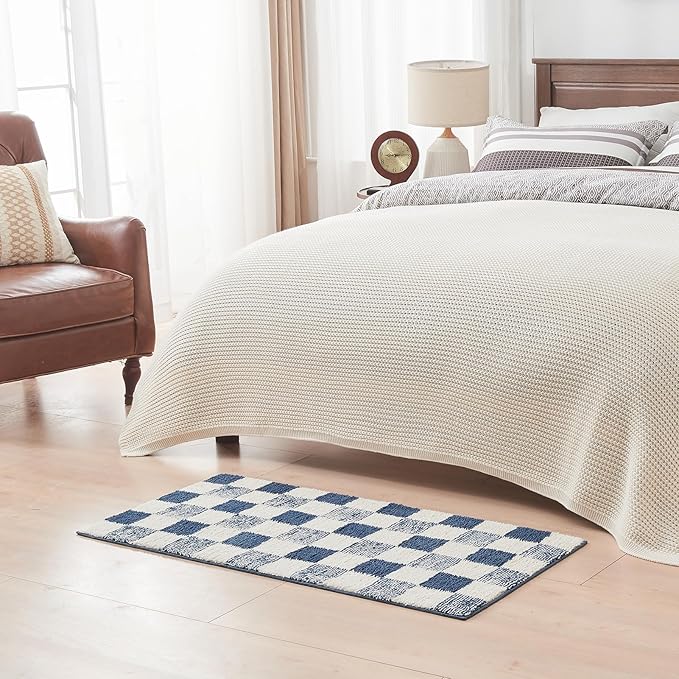 CozeCube Bath mats for Bathroom Non Slip, Fluffy Absorbent Microfiber Bath mat Washable, Aesthetic Bathroom Rugs, Long Navy Blue Checkered Bath mat, Navy Blue, 47" x 24"