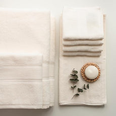 Luzia 8 Piece Bathroom Towel Set - 100% Turkish Cotton, Premium Quality - 2 Bath Towels 2 Hand Towels and 4 Washcloths (Ivory)