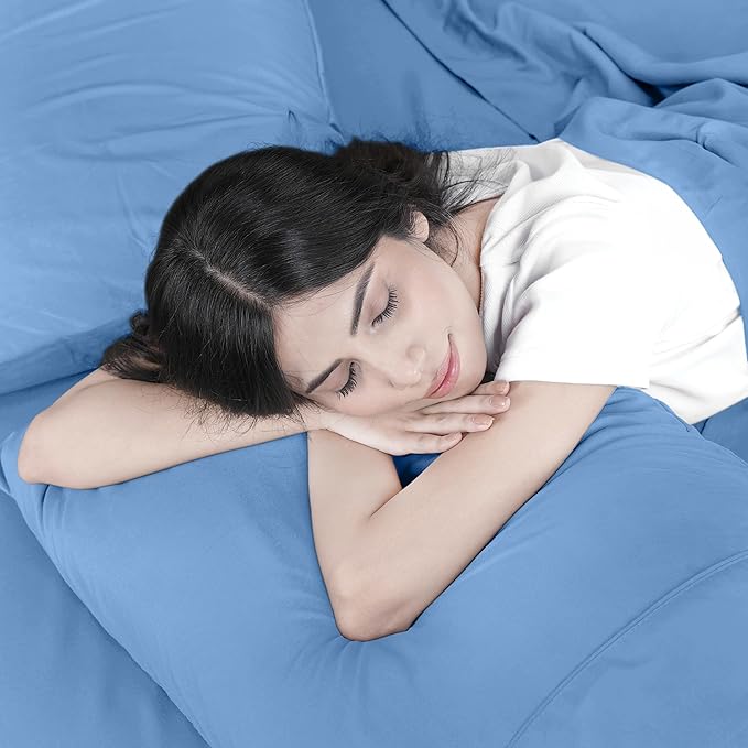 Utopia Bedding Queen Sheet Set – 4 Piece Bed Sheets for Queen Size Bed, Soft and Breathable Microfiber, Includes 1 Fitted Sheet, 1 Flat Sheet and 2 Pillowcases (Dutch Blue)