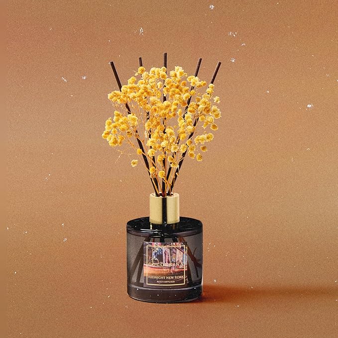 COCORRÍNA Reed Diffuser - Midnight New York 6.7 Fl.oz Reed Diffuser Set with 8 Sticks & Preserved Baby's Breath, Reed Diffuser for Home Bathroom Shelf Decor