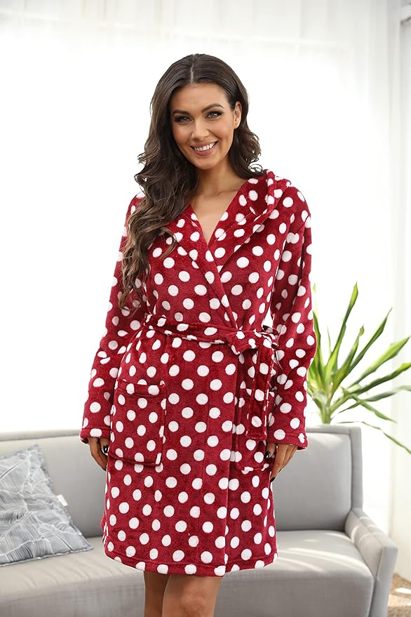 U2SKIIN Women Hooded Fleece Robe, Short Plush Robes for Womens With Hood Soft Warm Spa Bathrobe