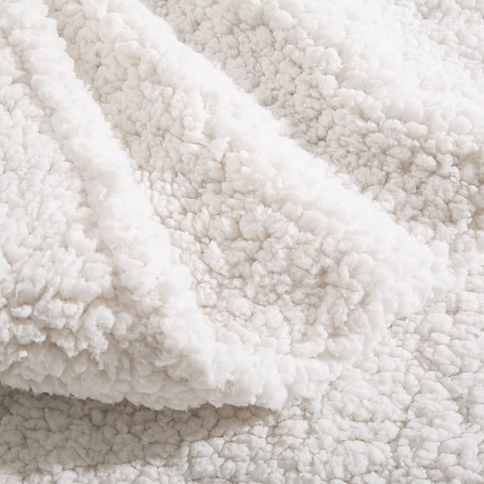 Reafort Ultra Soft Sherpa Euro Sham Pillow Case 26"x26" Replacement with Zipper Closure (Cream, 26"x26" Euro Sham)