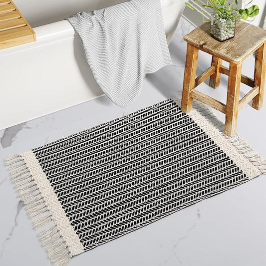 Lahome Boho Bathroom Rugs, Small 2x3 Front Door Mat Lightweight Kitchen Rug Woven Cotton Area Rug with Tassels, Farmhouse Washable Black and White Throw Rug Low Pile Carpet for Entry Laundry