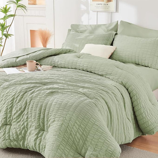 HYMOKEGE Light Green King Size Comforter Set Seersucker 7 Pieces, All Season Luxury Bed in a Bag for Bedroom, Bedding Set with Comforters, Sheets, Pillowcases & Shams