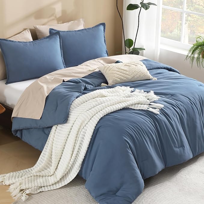 Litanika Comforter Set, Lightweight Solid Bedding Comforter Set, Fluffy Down Alternative Bed Set, Haze Blue, Oversized Queen