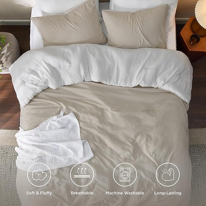 Bedsure Queen Size Comforter Set, Reversible Black Soft Prewashed Bedding for All Seasons, 3 Pieces Warm Down Alternative Bed Set, 1 Lightweight Comforter (90"x90") and 2 Pillowcases (20"x26")