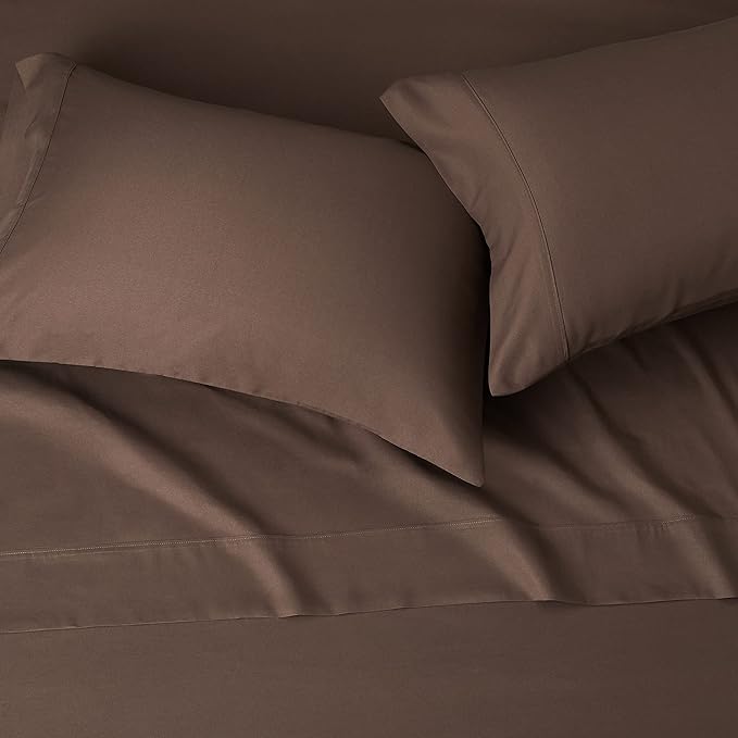 Amazon Basics Lightweight Super Soft Easy Care Microfiber 4 Piece Bed Sheet Set with 14-Inch Deep Pockets, Including Fitted Sheets, Full, Chocolate, Solid AmazonBasics