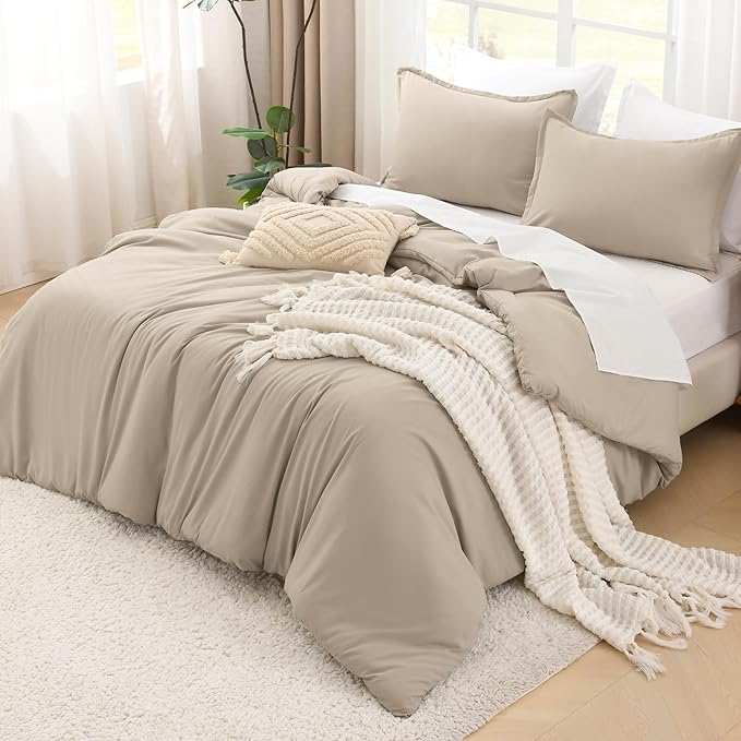 Litanika Comforter Set, Lightweight Solid Bedding Comforter Set, Fluffy Down Alternative Bed Set, Khaki, Oversized King