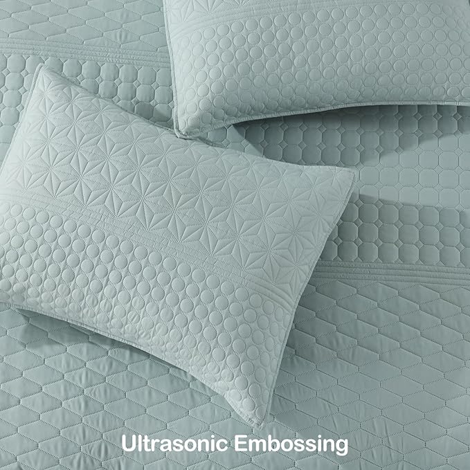 HORIMOTE HOME Sprout Green Queen Size Quilt Set - Soft Microfiber Bedspread with 2 Shams, Lightweight & All-Season Geometric Coverlet for Cozy Bedding