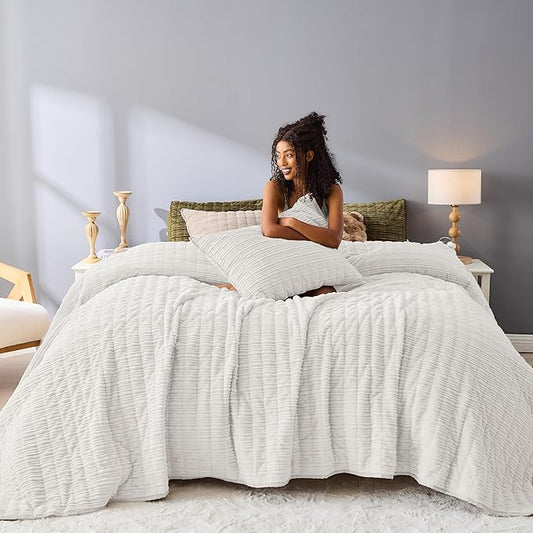 Wonderful Luxury Velvet Quilt - Striped Channel Stitch Ivory Quilt Queen, Soft Corduroy Lightweight Comforter, Pet-Friendly, Tear-Resistant, Bedspread Coverlet Bedding for All Season,94"x94"
