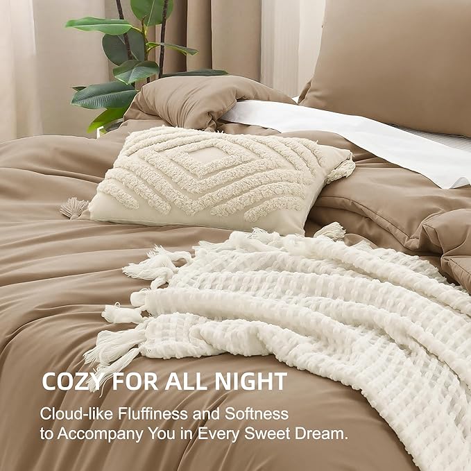 Litanika Comforter Set, Lightweight Solid Bedding Comforter Set, Fluffy Down Alternative Bed Set, Amber Brown, Super King