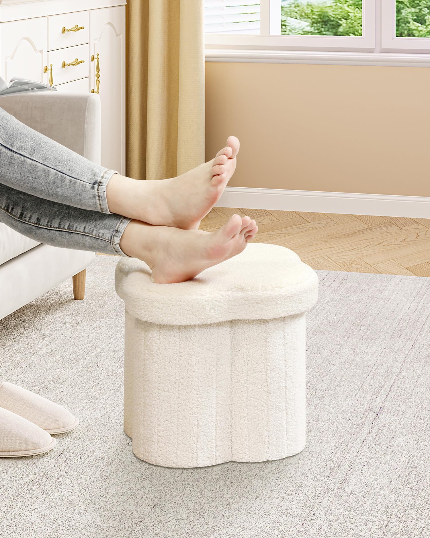 B FSOBEIIALEO Storage Ottoman Cube, Flowers Shaped Ottomans with Storage Foot Stool Footrest for Lving Room, Boucle Ottoman Seat for Dorm Room,Faux Teddy Fur,White 12.6"x12.6"x12.6" Dormly