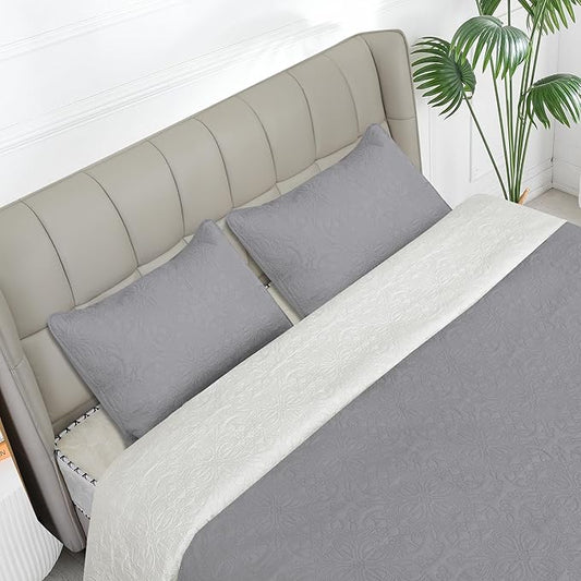 Easy-Going Full/Queen Size Reversible Quilt Set with 1 Quilt and 2 Pillow Shams, Soft Bed Quilt Cover, Water Resistant Lightweight Microfiber Bedspread, Stain Resistant, Damask-Light Gray/Ivory