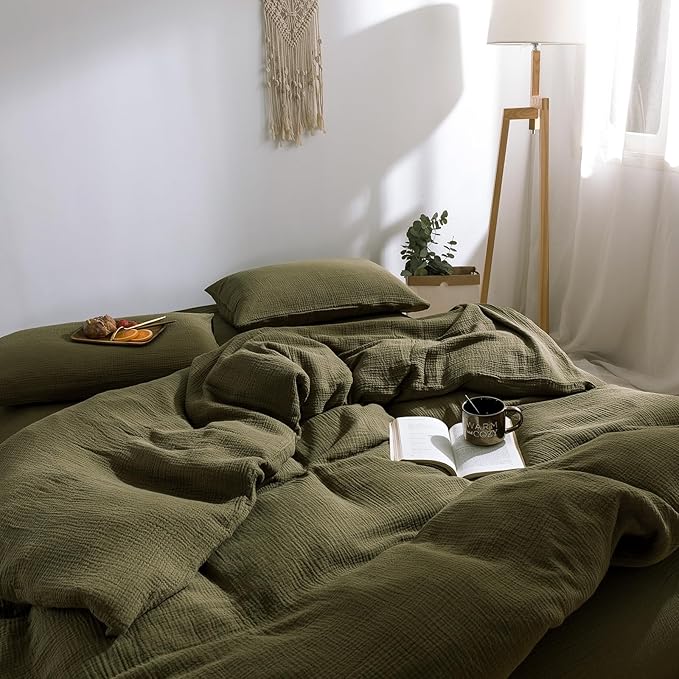 VM VOUGEMARKET Olive Green Duvet Cover Queen Size - 3 Pieces Muslin Cotton 3-Layer Guaze Textured Bedding Set, Includes 1 Duvet Cover 90x90 Inches with Zipper Closure & 2 Pillowcases