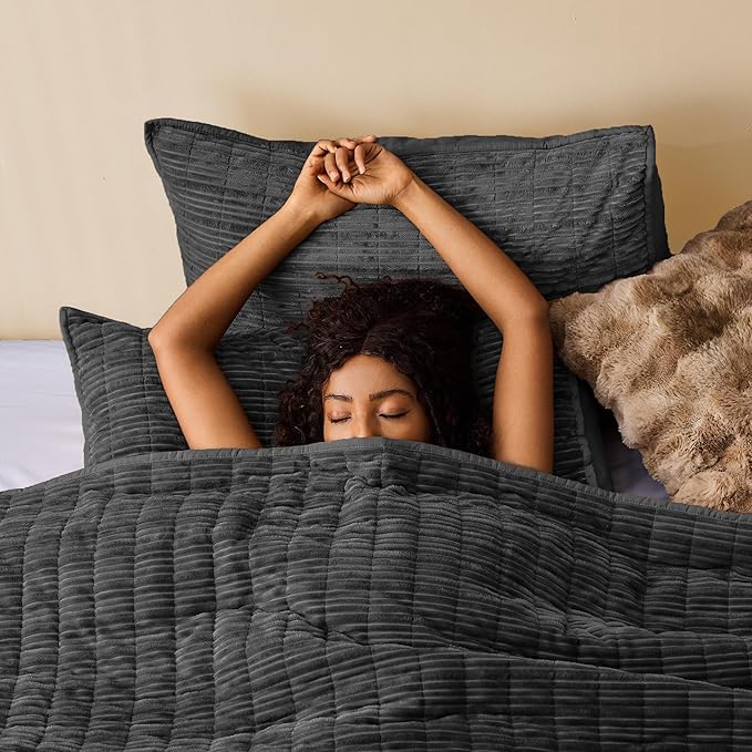 Wonderful Luxury Velvet Quilt - Striped Channel Stitch Black Grey Quilt Queen, Soft Corduroy Lightweight Comforter, Pet-Friendly, Tear-Resistant, Bedspread Coverlet Bedding Set for All Season,94"x94"