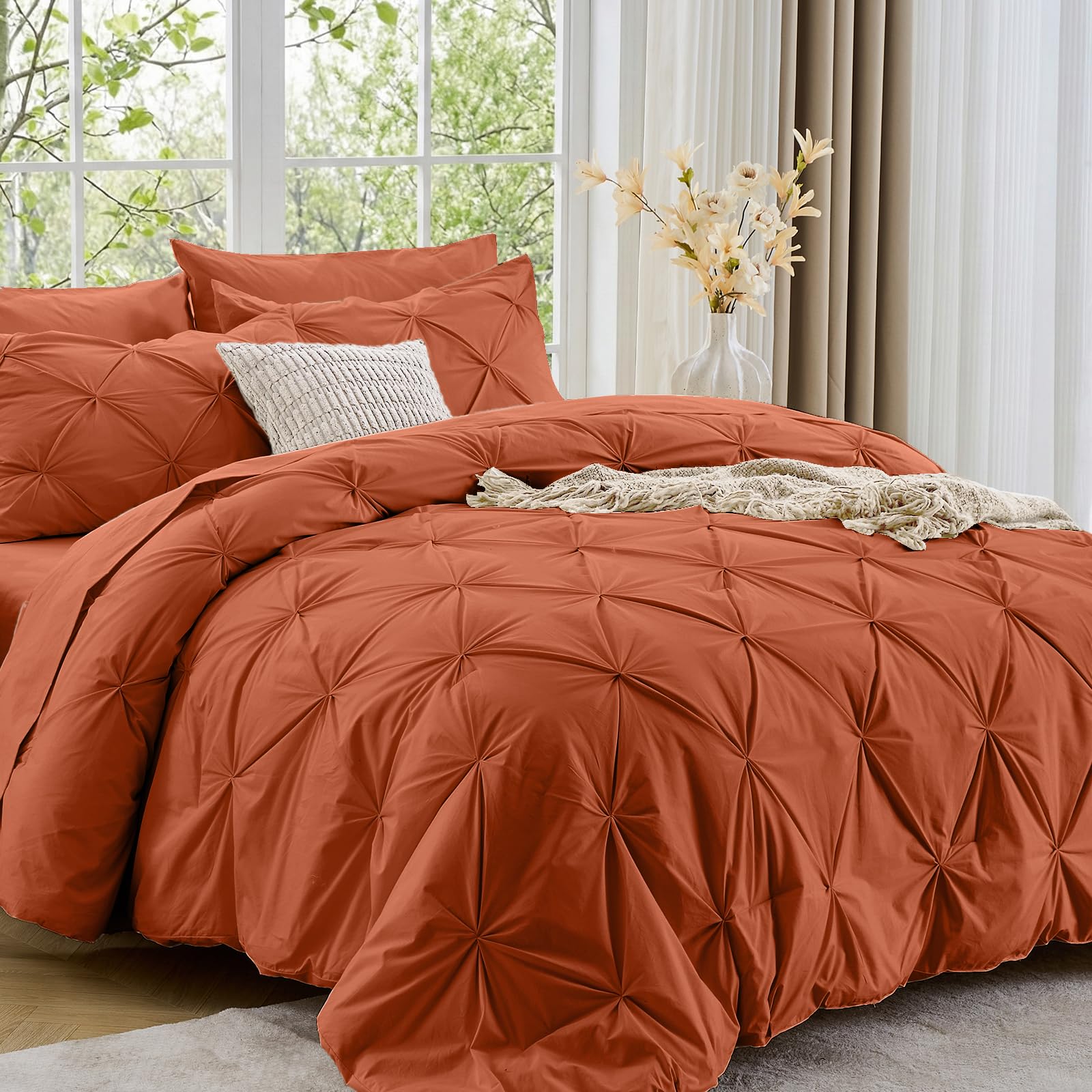 Sasttie Twin XL Comforter Set, 5-Piece Bed in a Bag, Pintuck Bedding Sets for All Season, Includes Comforter, Flat Sheet, Fitted Sheet, Pillowcase and Pillowsham, Beige