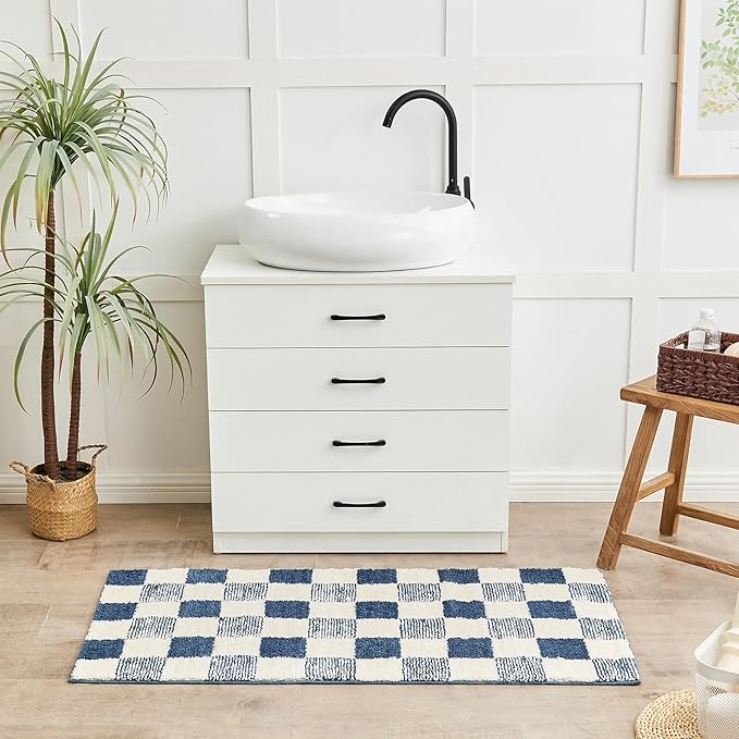 CozeCube Bath mats for Bathroom Non Slip, Fluffy Absorbent Microfiber Bath mat Washable, Aesthetic Bathroom Rugs, Large Navy Blue Checkered Bath mat, Navy Blue, 36" x 24"