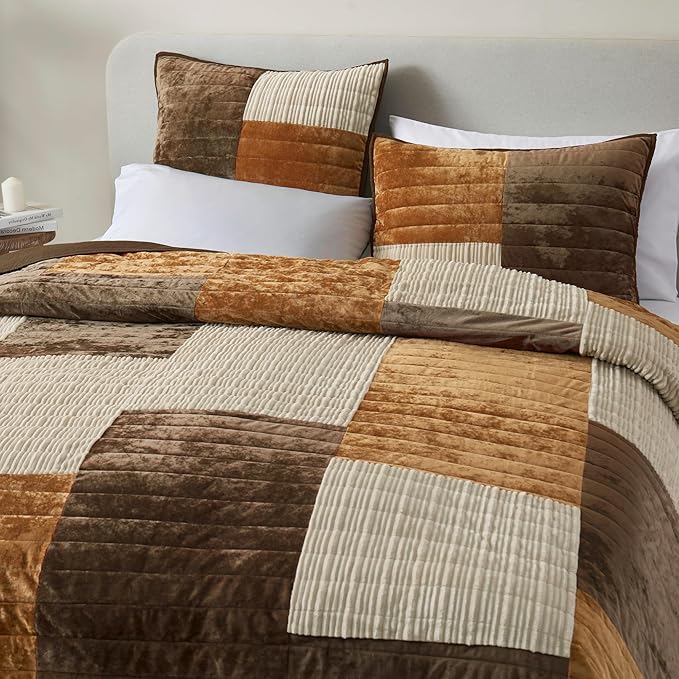 Wonderful Velvet Quilt Queen Size Patchwork Bedding Set, Caramel Brown Lightweight Comforter Luxury Bedspread Boho Coverlets with Pillow Shams for All Season