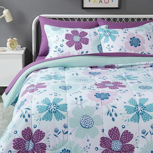 Amazon Basics 7 Piece Microfiber Kid's Comforter Bed-in-a-Bag Bedding Set, Full/Queen, Bluish Flowers, Floral