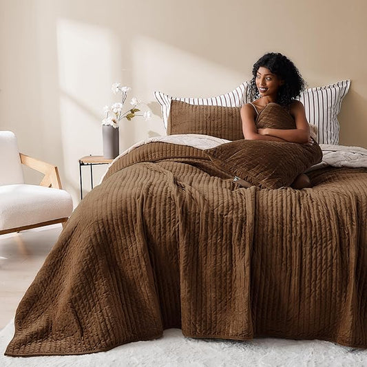 Wonderful Luxury Velvet Quilt - Striped Channel Stitch Brown Quilt Queen, Soft Velvet Lightweight Comforter, Pet-Friendly, Tear-Resistant, Bedspread Coverlet Bedding Set for All Season,94"x94"