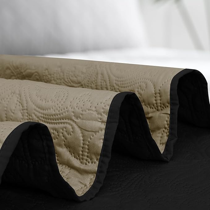 Easy-Going Full/Queen Size Reversible Quilt Set with 1 Quilt and 2 Pillow Shams, Soft Bed Quilt Cover, Water Resistant Lightweight Microfiber Bedspread, Stain Resistant, Damask-Black/Beige