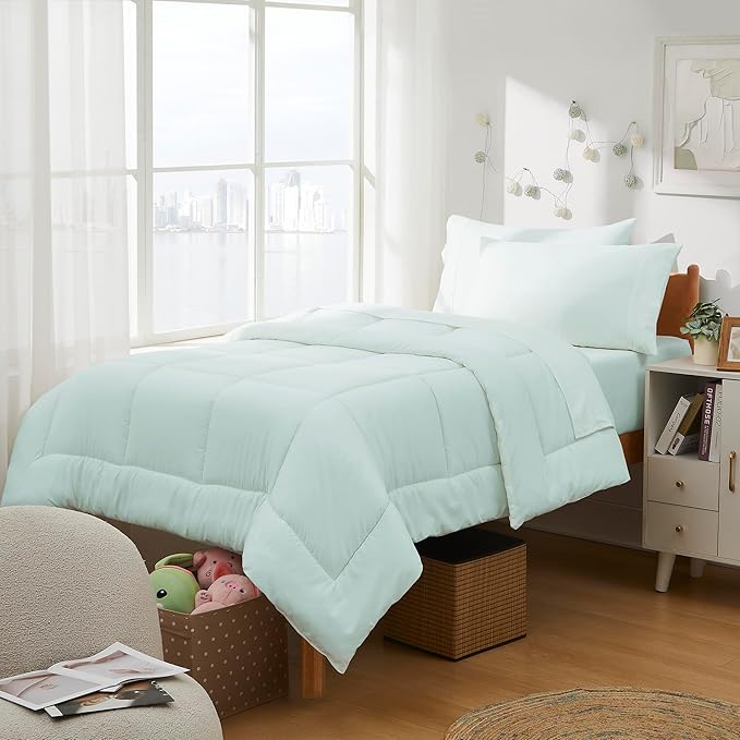 Dorm Room Essentials College Bedding Comforter Set 5 Piece Twin Size Bed in a Bag for College Students Boys and Girls, Twin, Mint