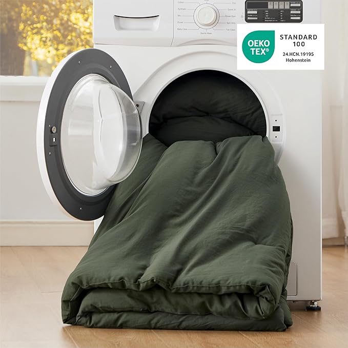 Bedsure King Size Comforter Set, Dark Green Soft Prewashed Bedding for All Seasons, 3 Pieces GentleSoft™ Warm Down Alternative Bed Set, 1 Lightweight Comforter (104"x90") and 2 Pillowcases (20"x36")