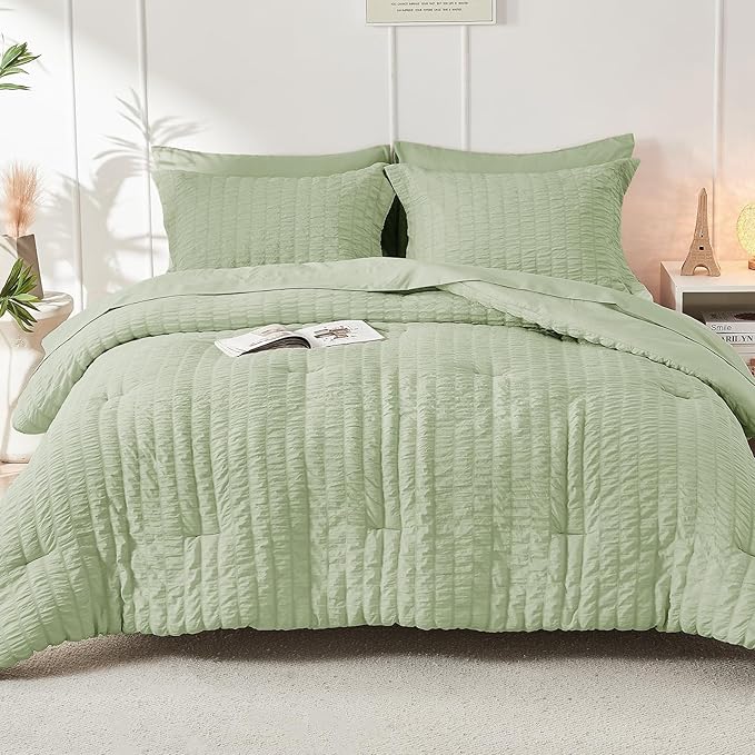HYMOKEGE Light Green Twin Comforter Set Seersucker 5 Pieces, All Season Luxury Bed in a Bag for Bedroom, Bedding Set with Comforters, Sheets, Pillowcase & Shams