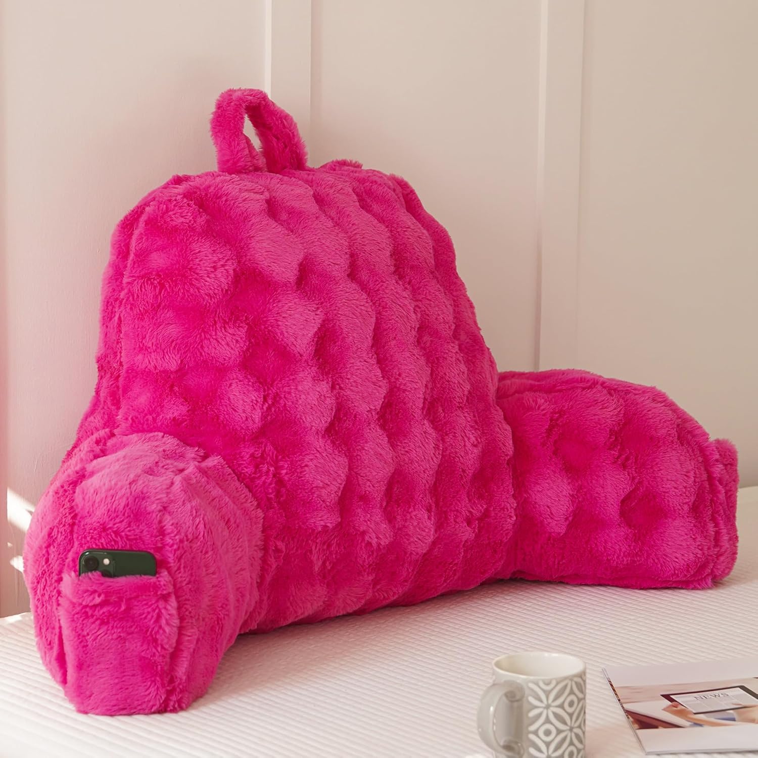 Yaoshuho Faux Fur Reading Pillow for Sitting in Bed, Large Backrest Bed Pillow with Arms, Back Support Pillow for Lounging Bedrest, Beige Dormly