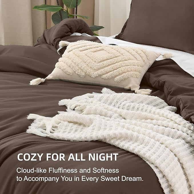 Litanika Comforter Set, Lightweight Solid Bedding Comforter Set, Fluffy Down Alternative Bed Set, Chocolate, Oversized King
