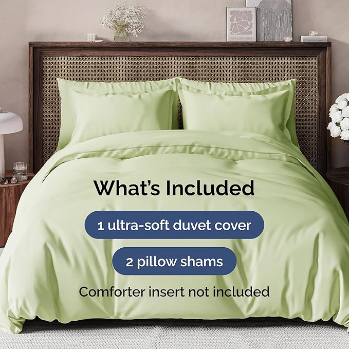 CGK Unlimited Duvet Cover Queen Size Set - Extra Soft Queen Size Duvet Cover 90 x 90 with 2 Pillow Shams - Hotel Quality w/Zipper Closures & Ties - Bedding and Bed Linens Set (Light Sage Green)