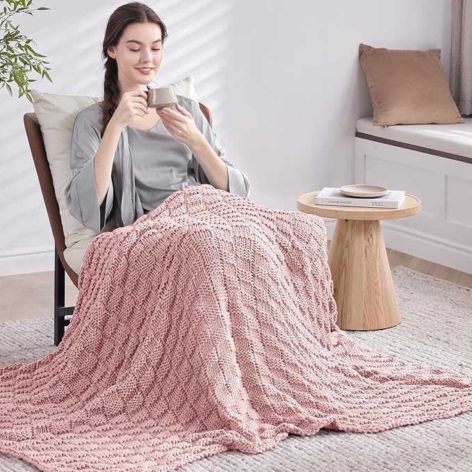 Knitted Weighted Blanket for Adult, No Beads Heavy Blanket 50” x 60'' 7lbs, Breathable Chunky Knit Blanket, Cooling Weighted Blanket for Hot Sleepers, Christmas Home Decor (HoneyPink)