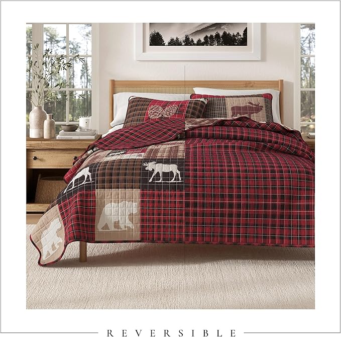 Great Bay Home Rustic Cabin Full/Queen Size Quilt Set with Shams - All-Season, Lightweight, Reversible Bedspread - Lodge-Themed Summer Bedding Sets (Full/Queen, Hemlock Red/Brown)
