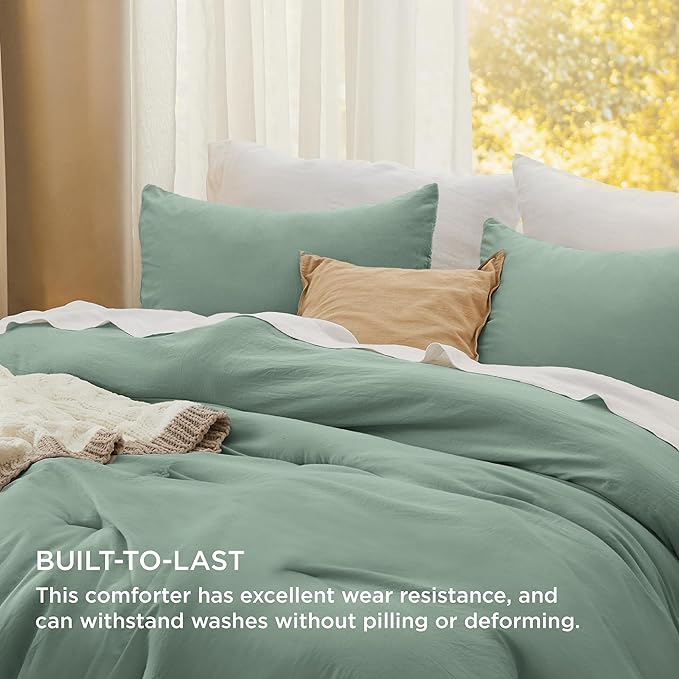 Bedsure Queen Size Comforter Set, Sage Green Soft Prewashed Bedding for All Seasons, 3 Pieces GentleSoft™ Warm Down Alternative Bed Set, 1 Lightweight Comforter (90"x90") and 2 Pillowcases (20"x26")