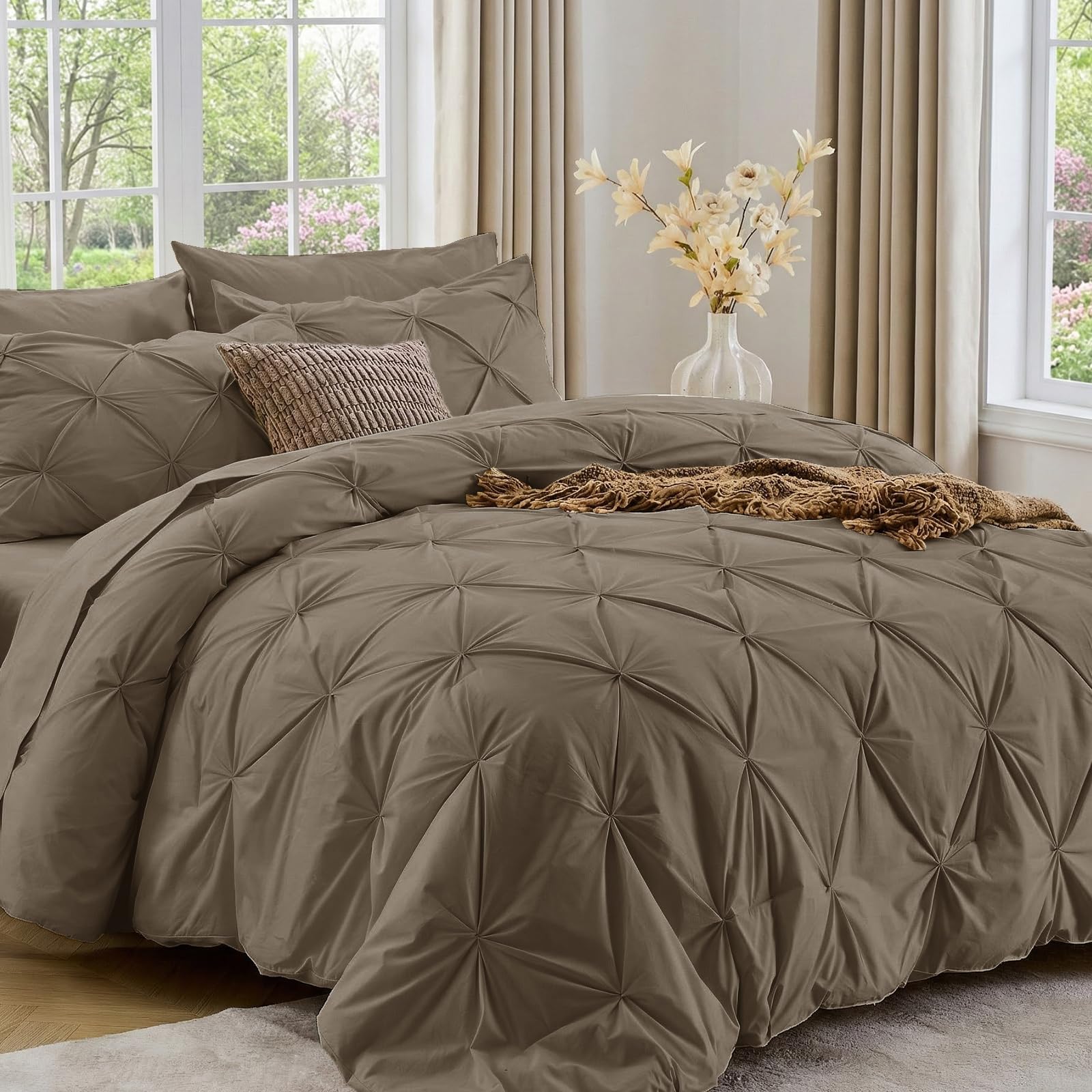 Sasttie Twin XL Comforter Set, 5-Piece Bed in a Bag, Pintuck Bedding Sets for All Season, Includes Comforter, Flat Sheet, Fitted Sheet, Pillowcase and Pillowsham, Beige