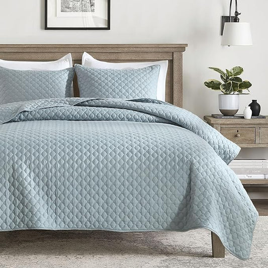 HORIMOTE HOME Quilt Queen Size Chambray Blue, Lightweight Quilts for Summer Ultra-Soft Microfiber Modern Style Quilted Clouds Pattern Bedspread Quit Set 3 Pieces(1 Quilt and 2 Pillow Shams)