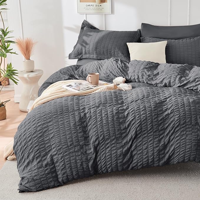 HYMOKEGE Oversized Queen Comforter Set Seersucker 7 Pieces, All Season Luxury Bed in a Bag for Bedroom, Bedding Set with Comforter, Sheets, Pillowcases & Shams, Dark Grey