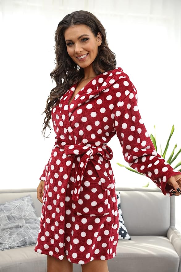 U2SKIIN Women Hooded Fleece Robe, Short Plush Robes for Womens With Hood Soft Warm Spa Bathrobe