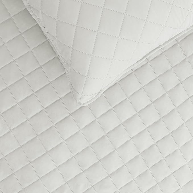 Easy-Going King Size Reversible Quilt Set with 1 Quilt and 2 Pillow Shams, Soft Bed Quilt Cover, Water Resistant Lightweight Microfiber Bedspread, Stain Resistant, Ivory/Ivory