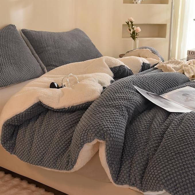 3D Jacquard Design Comforter Set, Ultra-Soft Warm Queen Size Sherpa Fur Plush 3-Pieces Sets Luxury Cozy Bedding with 2 Pillowcases (90"x90", Grey)