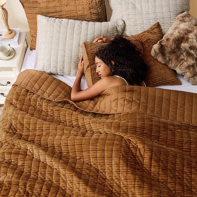 Wonderful Luxury Velvet Quilt - Striped Channel Stitch Caramel Quilt King, Soft Corduroy Lightweight Comforter, Pet-Friendly, Tear-Resistant, Bedspread Coverlet Bedding Set for All Season,106"x94"