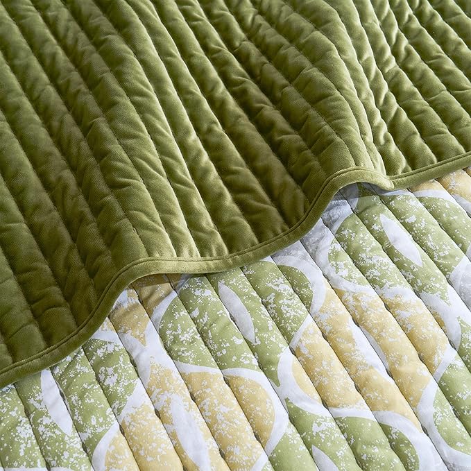 Wonderful Velvet Quilt Set - Striped Channel Stitch Green Quilt King, Rustic Ogee Printed Cotton Reversible Lightweight Comforter, Farmhouse Soft Bedspread Coverlet Bedding for All Season, 106"x94"