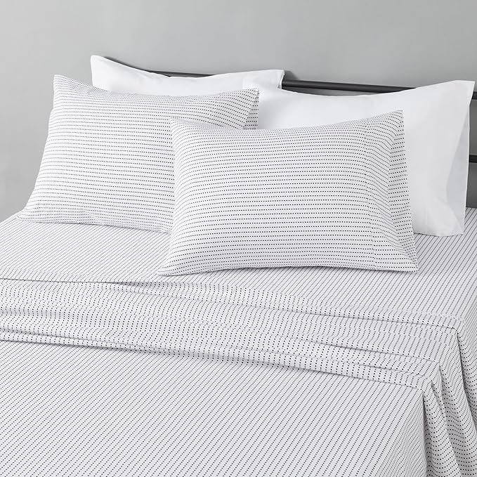 Amazon Basics Lightweight Microfiber 4-Piece Bed Sheet Set, Plum, Printed, Queen AmazonBasics