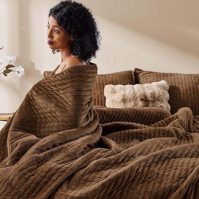 Wonderful Luxury Velvet Quilt - Striped Channel Stitch Brown Quilt Queen, Soft Velvet Lightweight Comforter, Pet-Friendly, Tear-Resistant, Bedspread Coverlet Bedding Set for All Season,94"x94"