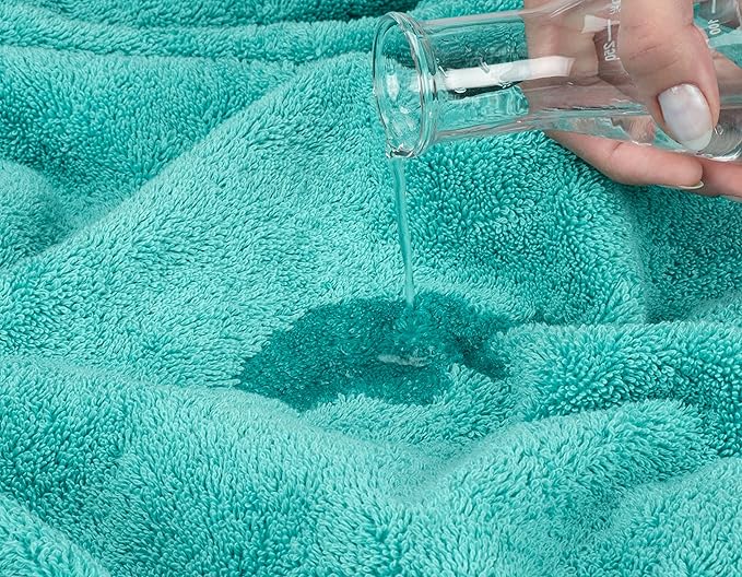 American Soft Linen 35x70 Jumbo Large Bath Towels, 600 GSM 100% Cotton Turkish Bath Sheet, Oversized Luxury Bath Towels for Bathroom Beach and Pool, Turquoise